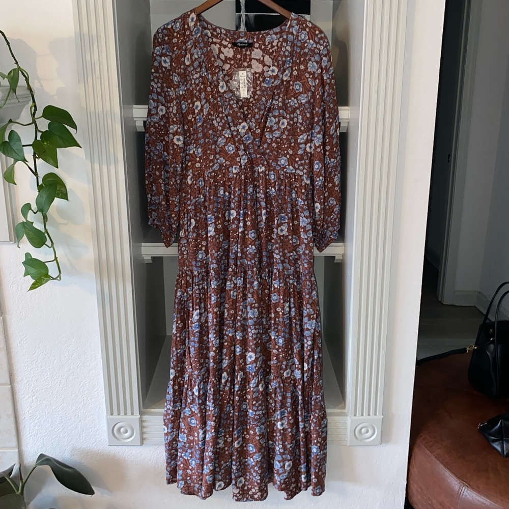 Madewell Challis Wrap Midi Dress in Woodland Floral - Picture 4 of 7